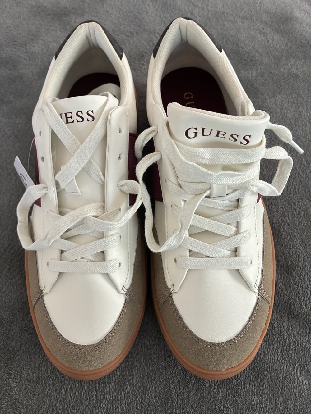 GUESS Men White, Taupe & Burgundy Low-Top Sneakers No Box